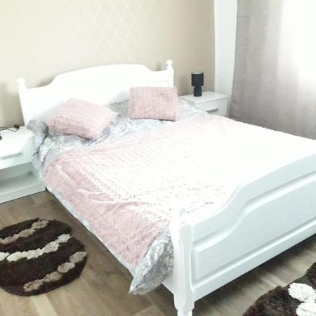 Sweet Home Buzau Luaran gambar