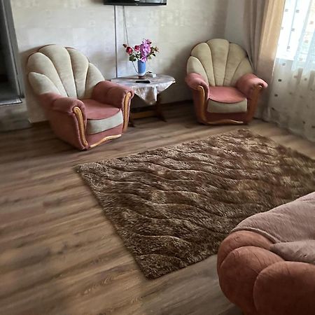 Sweet Home Buzau Luaran gambar
